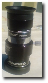Filtr polaryzacyjny firmy Celestron połączony do pracy z okularem 10mm Celestron