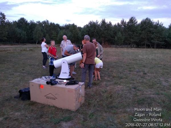 mars-and-moon-zagan-poland-201_4.jpg